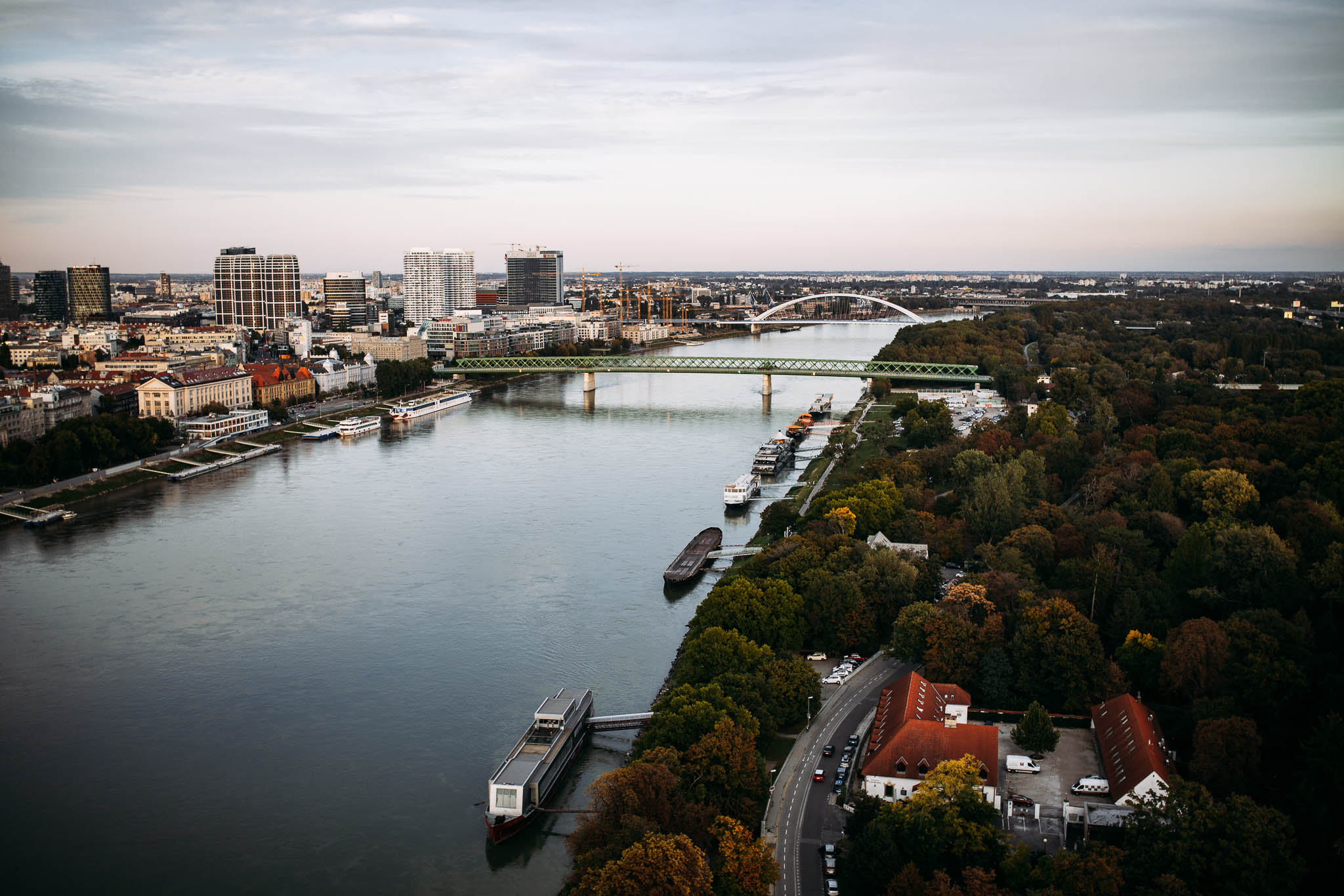 I5D_5702-2048.jpg